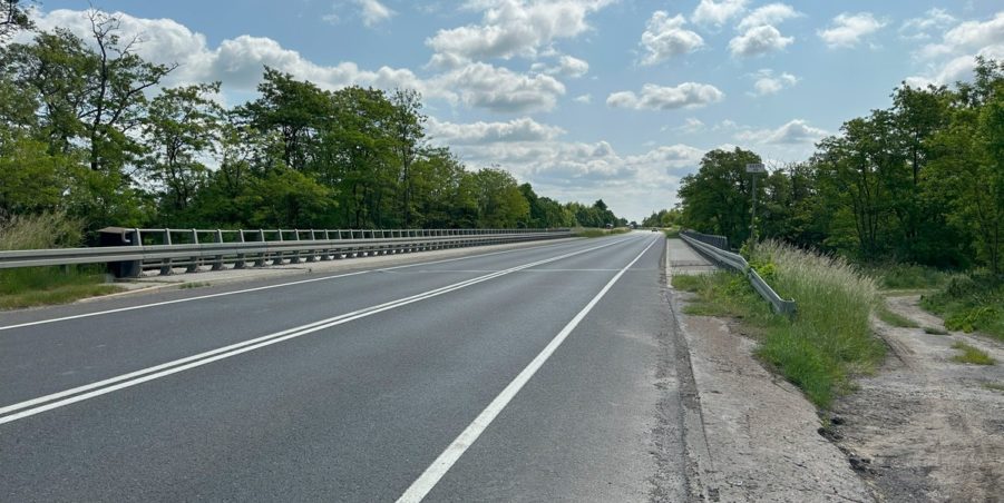 2023 05 30 km 251+200 strona prawa