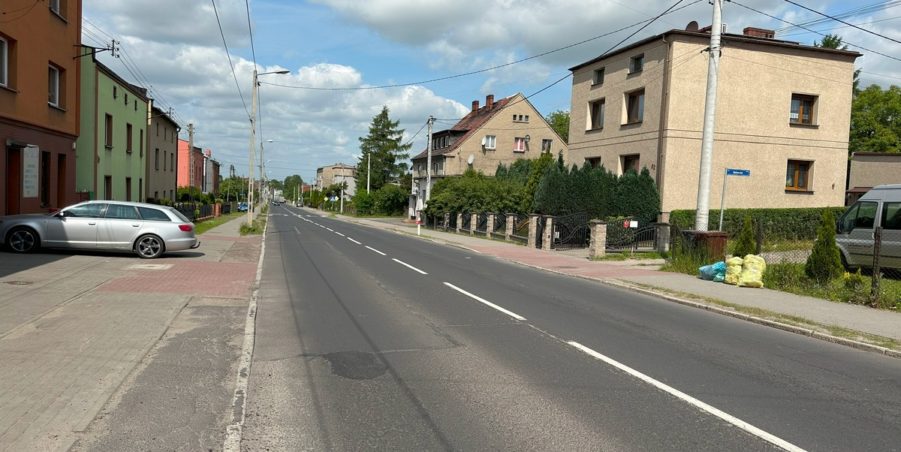 2023 05 30 km 254+400 strona lewa