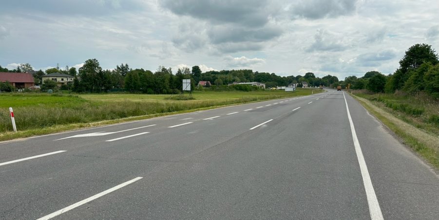 2023 06 06 km 244+700 strona prawa