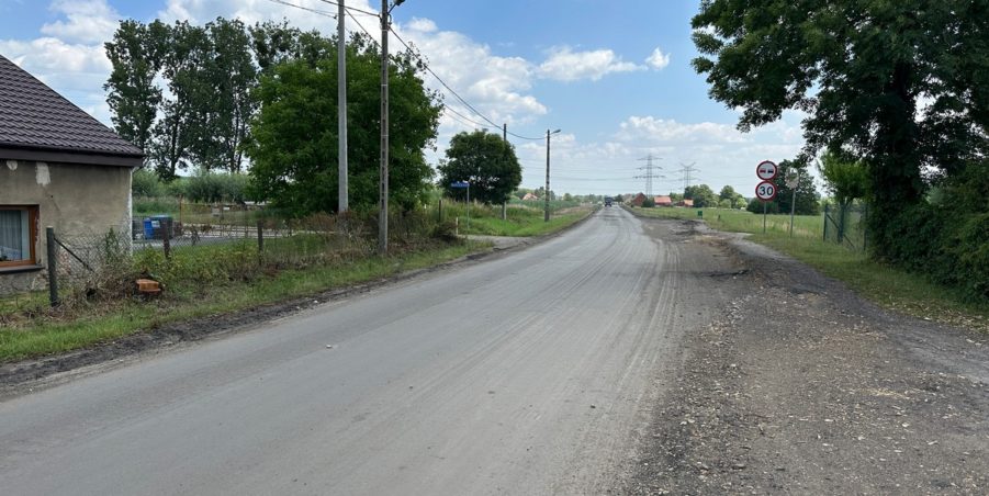 2023 07 04 km 246+550 ul. Wiejska strona prawa