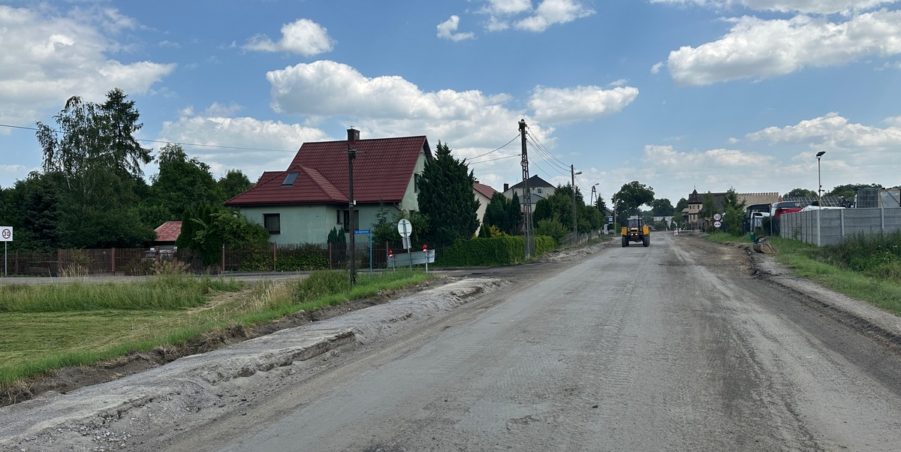 2023 07 04 km 247+700 Karchowice ul. Polna