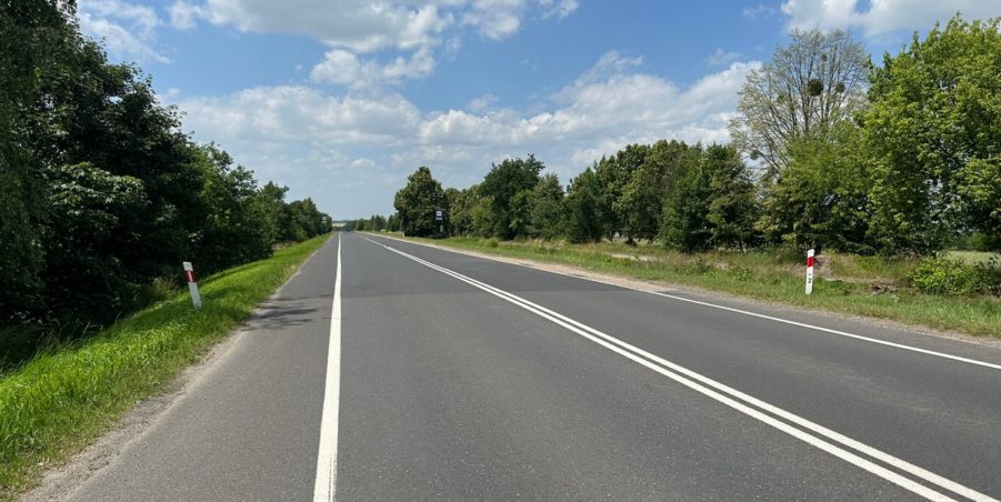2023 07 04 km 251+200 ul. Konary przystanek