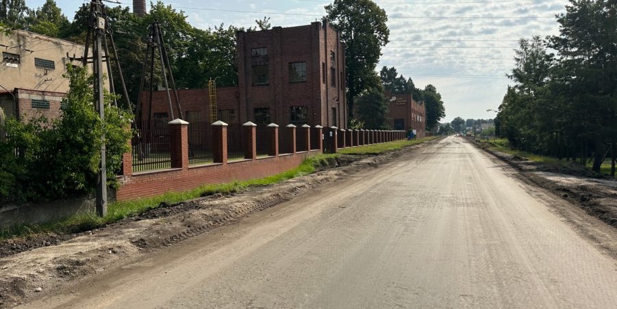 2023 07 11 km 247+450 zabytkowa stacja wodociągowa