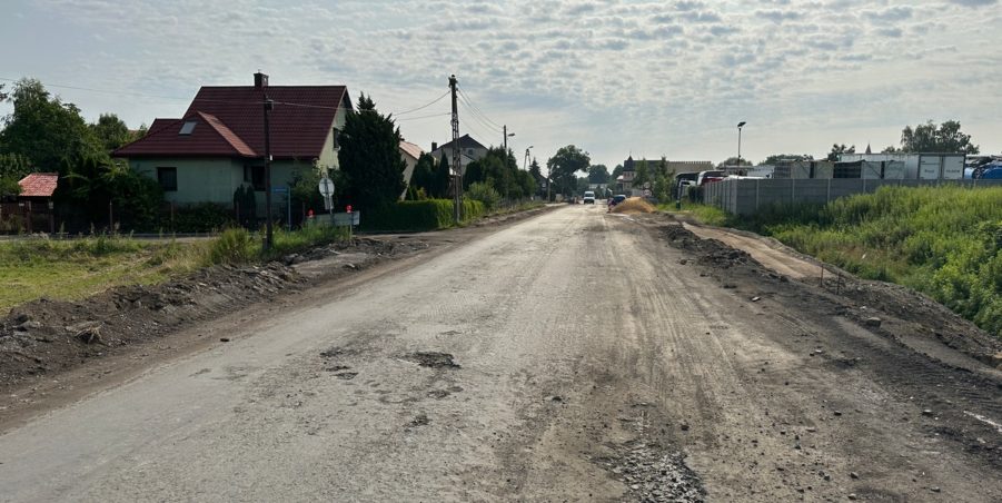 2023 07 11 km 247+700 Karchowice ul. Polna