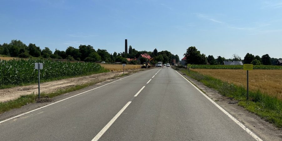 2023 07 18 km 247+200 pola strona prawa