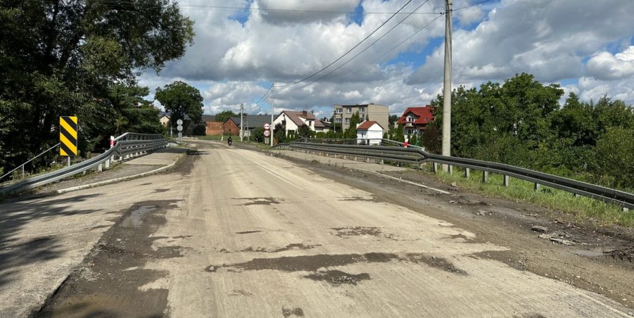 2023 08 01 km 248+100 most nad rzeką Drama