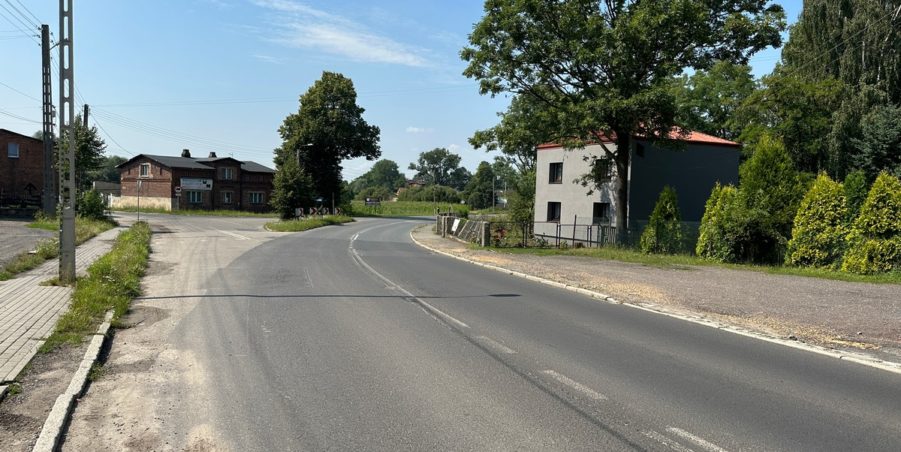 2023 08 16 km 253+450 ul. Dworcowa