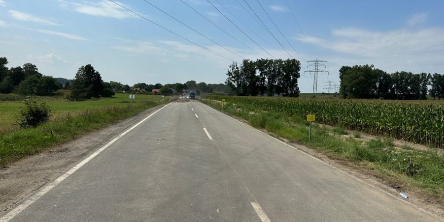 2023 08 22 km 247+200 pola strona lewa