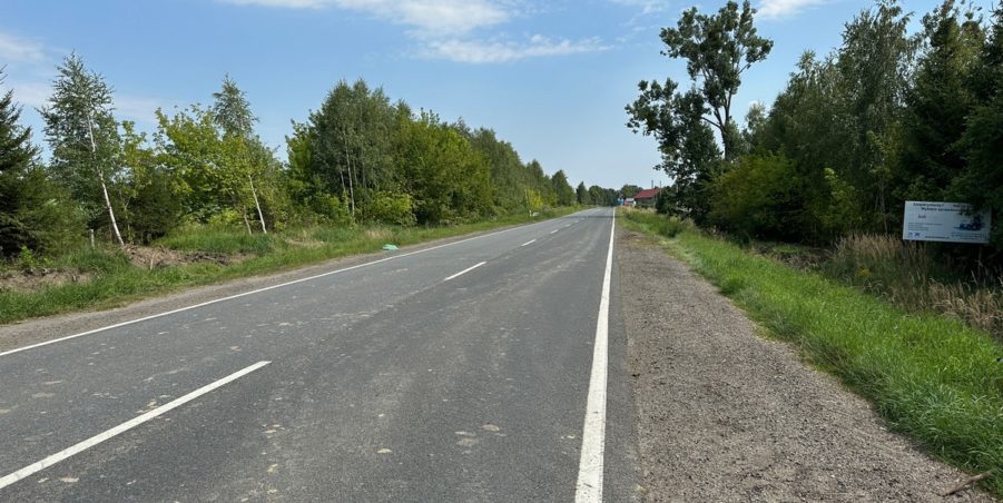 2023 08 22 km 252+500 pola strona prawa