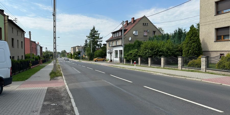 2023 08 22 km 254+400 Wieszowa strona lewa