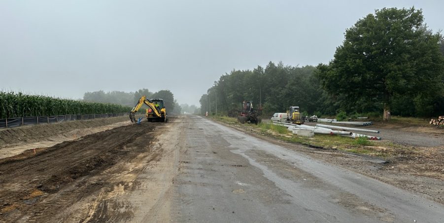2023 08 29 km 248+900 las Boniowski parking