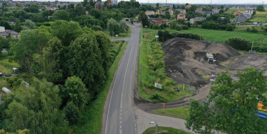 38. 253+100 Wieszowa ul Robotnicza zaplecze budowy