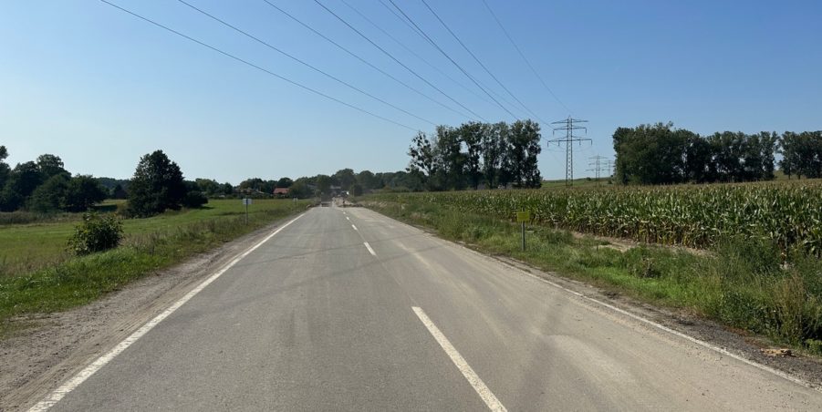 2023 09 05 km 247+200 pola strona lewa