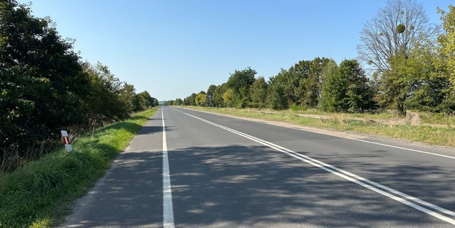 2023 09 05 km 251+200 ul. Konary przystanek