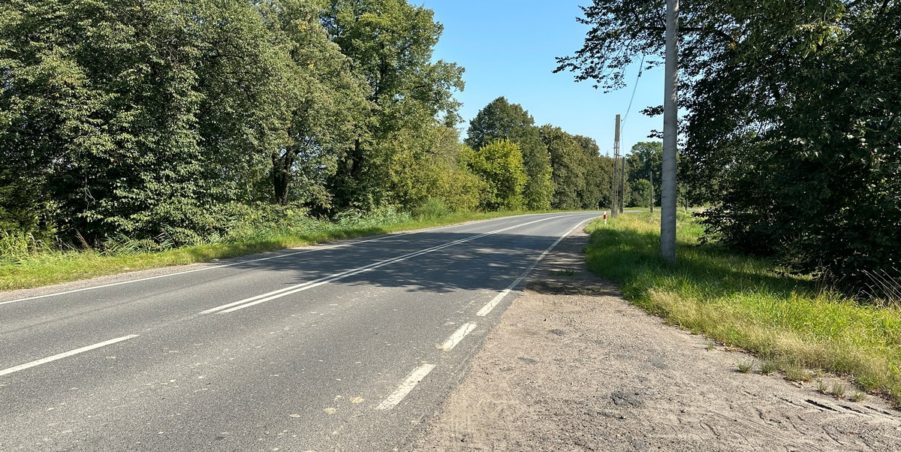 2023 09 05 km 252+950 ul. Robotnicza strona prawa