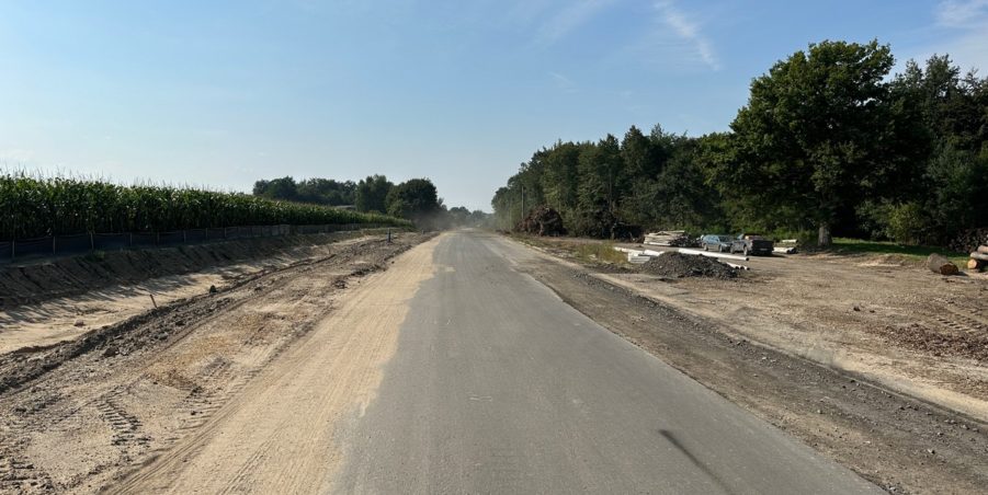 2023 09 12 km 248+900 las Boniowski parking