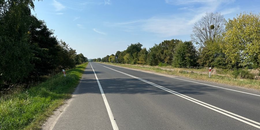 2023 09 12 km 251+200 ul. Konary przystanek