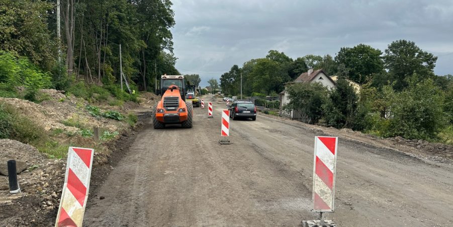 2023 09 19 km 246+000 ul. Bytomska strona prawa