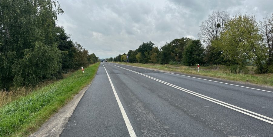 2023 09 19 km 251+200 ul. Konary przystanek