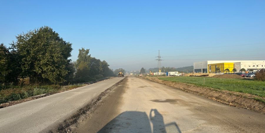 2023 09 26 km 245+300 zjazd do Polmarkus