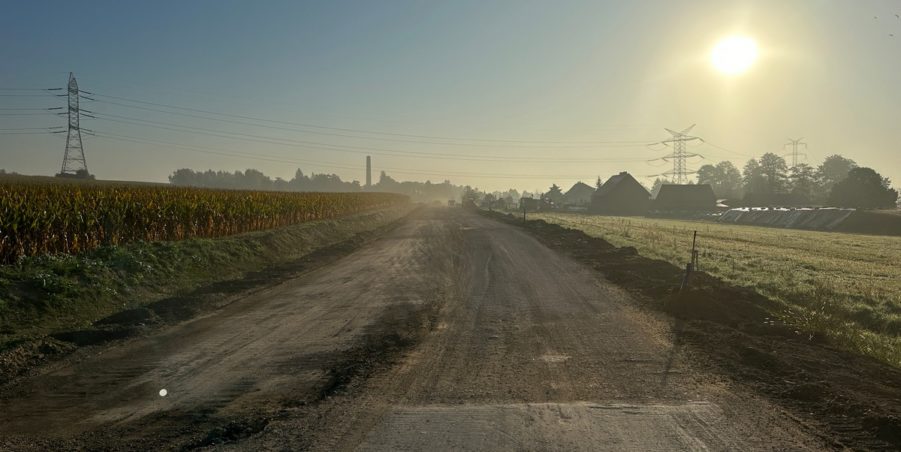 2023 09 26 km 247+200 pola strona prawa