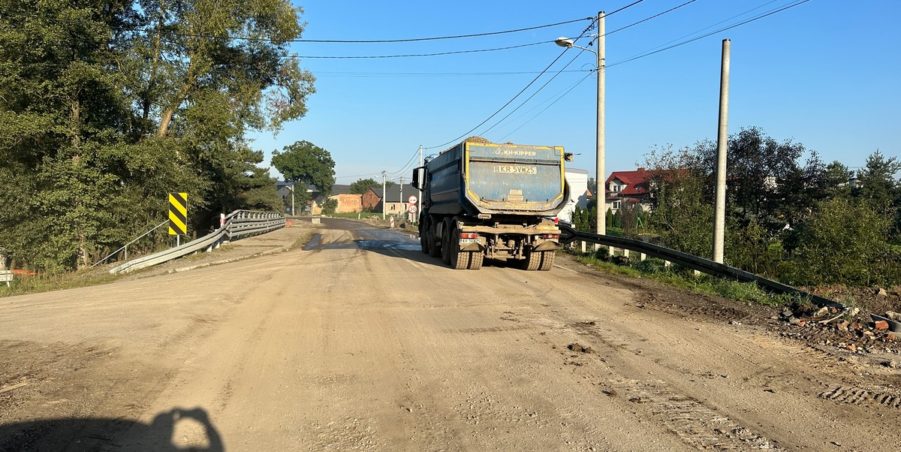 2023 09 26 km 248+100 most nad rzeką Drama
