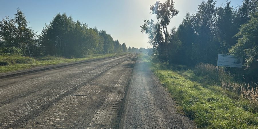 2023 09 26 km 252+500 pola strona prawa
