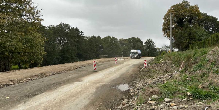 2023 10 10 km 246+000 ul. Bytomska strona lewa