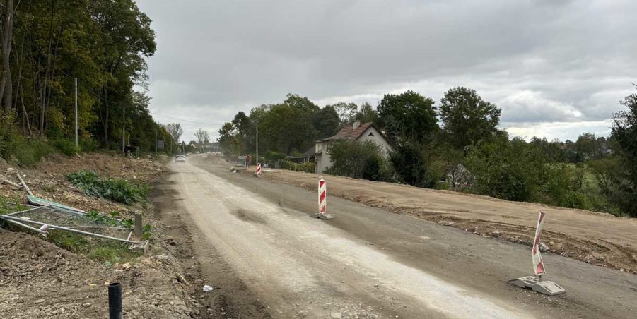 2023 10 10 km 246+000 ul. Bytomska strona prawa