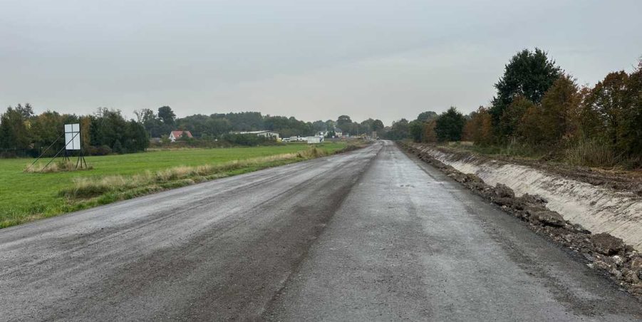 2023 10 17 km 245+300 droga wzdłuż rzeki Drama