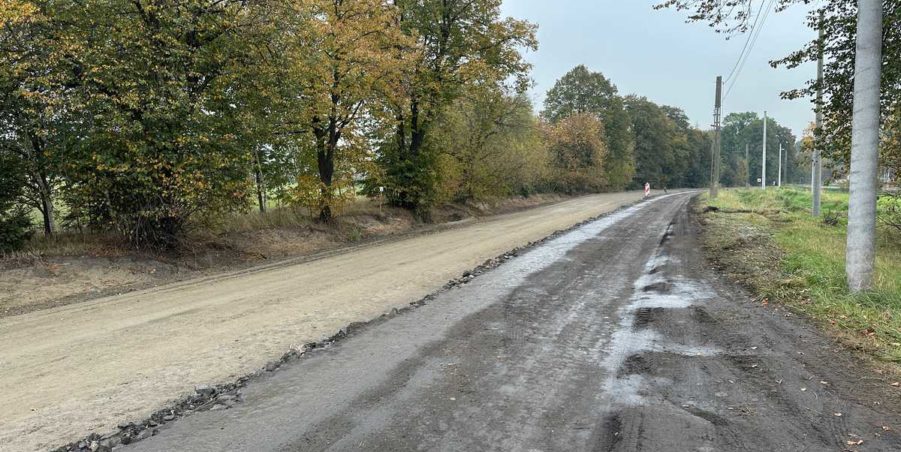 2023 10 17 km 252+950 ul. Robotnicza strona prawa