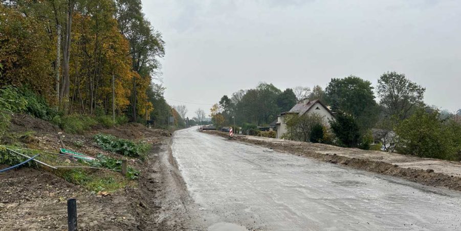 2023 10 24 km 246+000 ul. Bytomska strona prawa