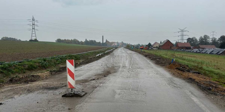 2023 10 24 km 247+200 pola strona prawa