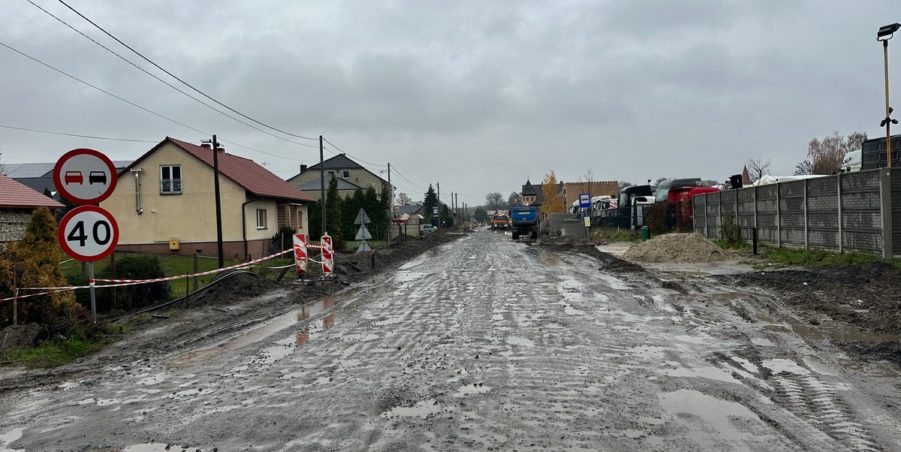 2023 11 14 km 247+700 Karchowice ul. Polna