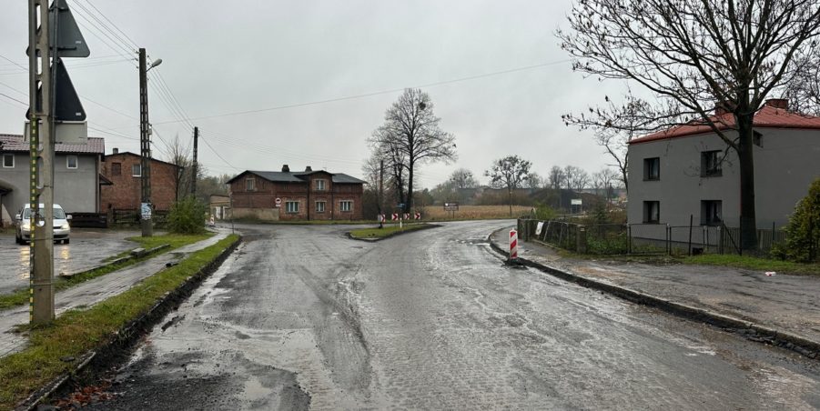 2023 11 14 km 253+450 ul. Dworcowa