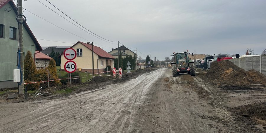 2023 11 21 km 247+700 Karchowice ul. Polna