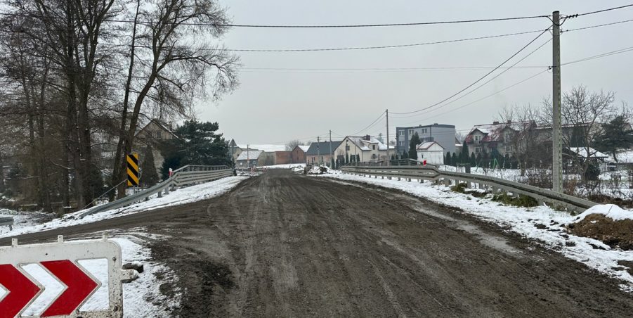 2023 11 28 km 248+100 most nad rzeką Drama