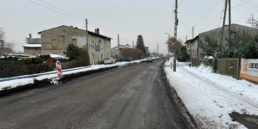 2023 11 28 km 255+100 przy A1 strona prawa