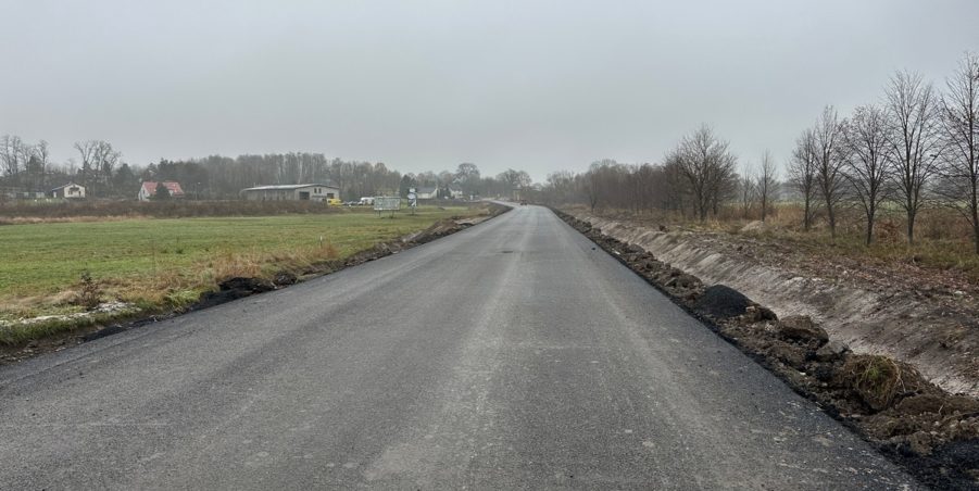 2023 12 12 km 245+300 droga wzdłuż rzeki Drama