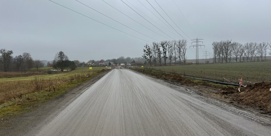 2023 12 12 km 247+200 pola strona lewa