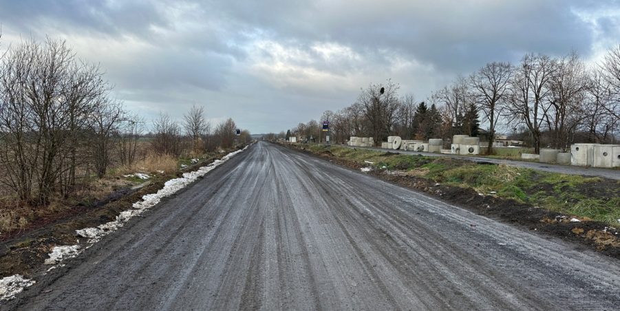 2023 12 05 km 251+200 ul. Konary przystanek
