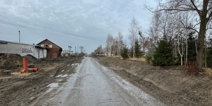 2023 12 27 km 252+950 ul. Robotnicza strona lewa