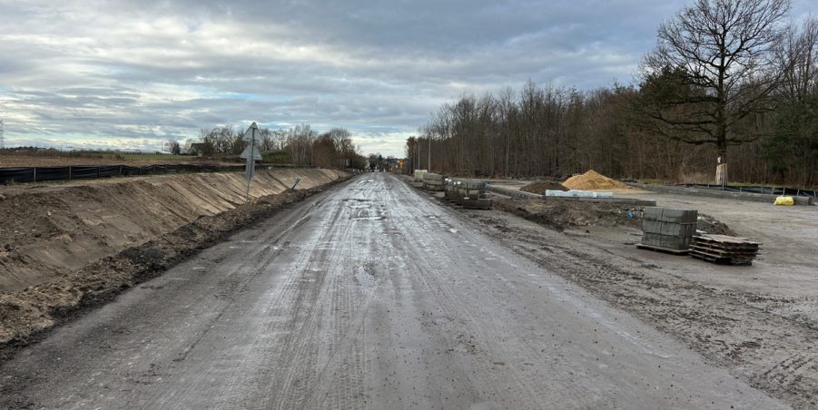2024 01 02 km 248+900 las Boniowski parking