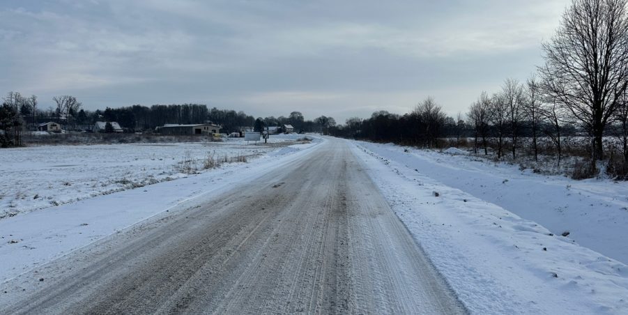2024 01 09 km 245+300 droga wzdłuż rzeki Drama