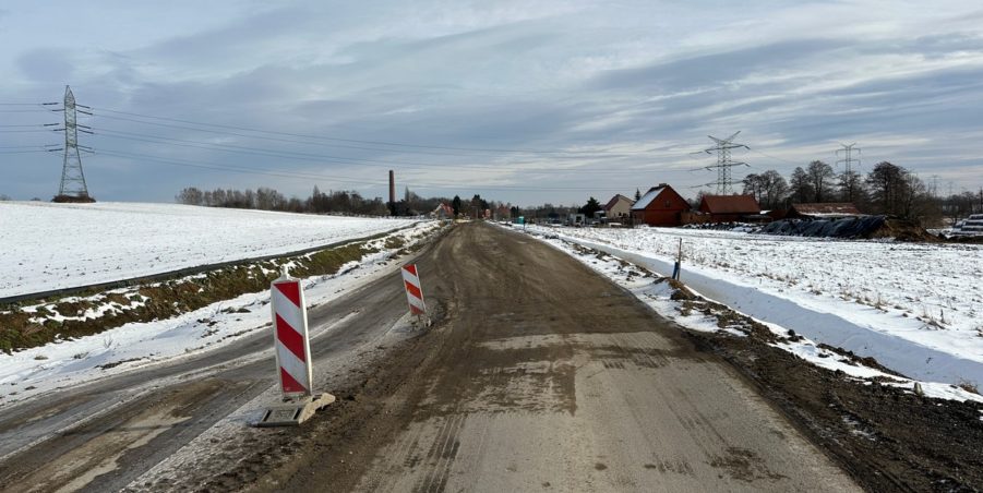 2024 01 16 km 247+200 pola strona prawa