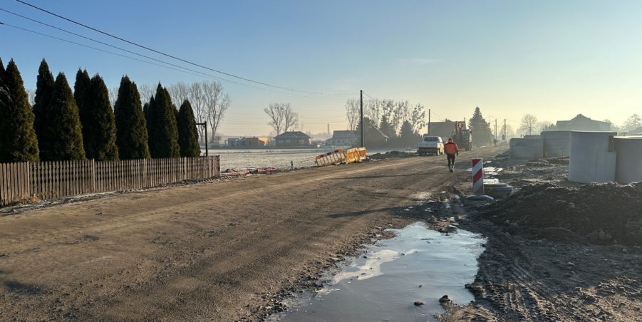 2024 01 23 km 246+400 ul. Wiejska strona prawa
