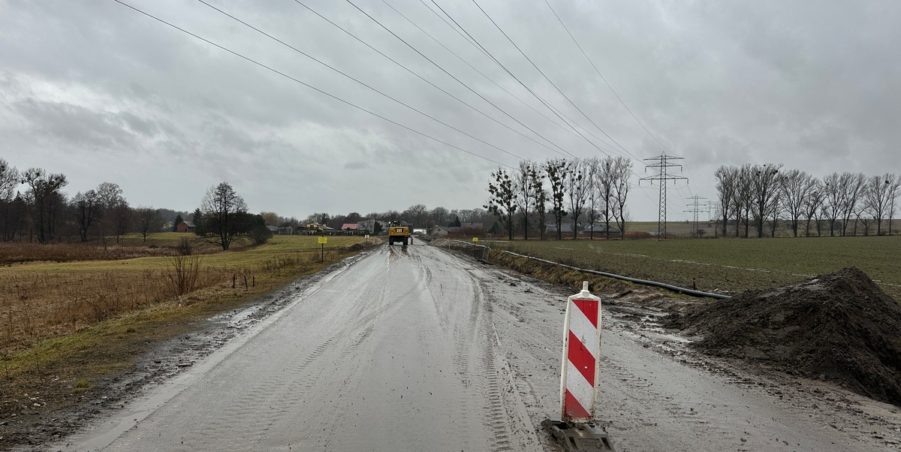 2024 01 30 km 247+200 pola strona lewa