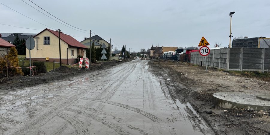 2024 02 06 km 247+700 Karchowice ulica Polna