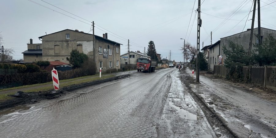2024 02 06 km 255+100 przy A1 strona prawa