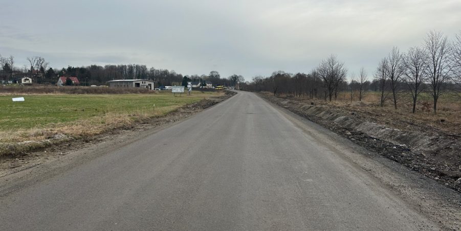 2024 02 20 km 245+300 droga wzdłuż rzeki Drama